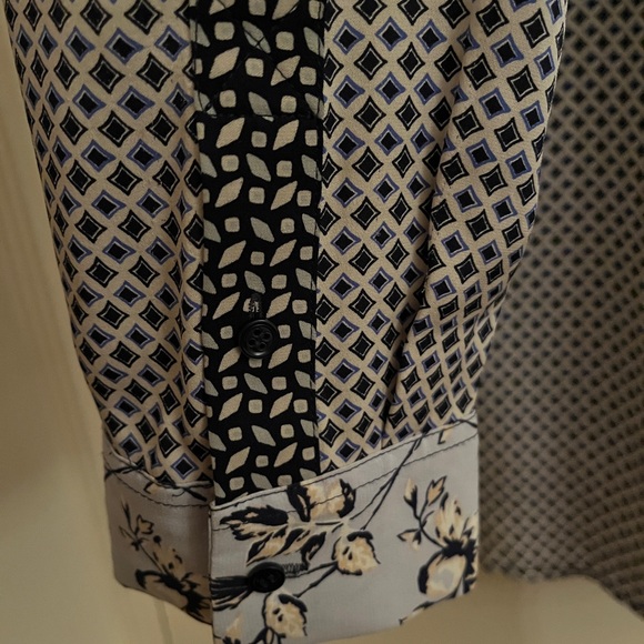 Joie Long Sleeve Blouse with Contrasting Collar and Cuffs - Picture 6 of 8